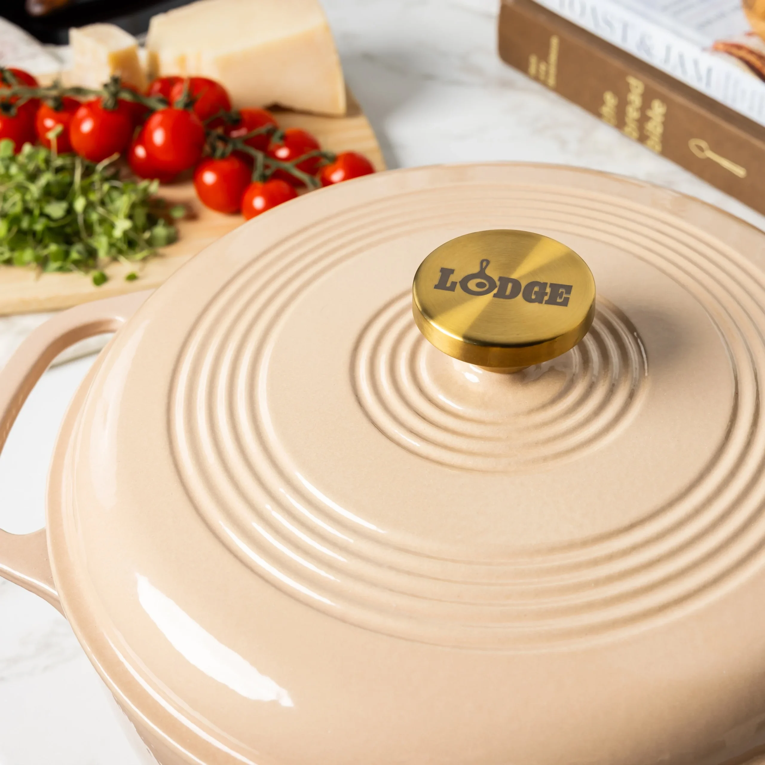 6 Quart Essential Enamel Dutch Oven - Image 81