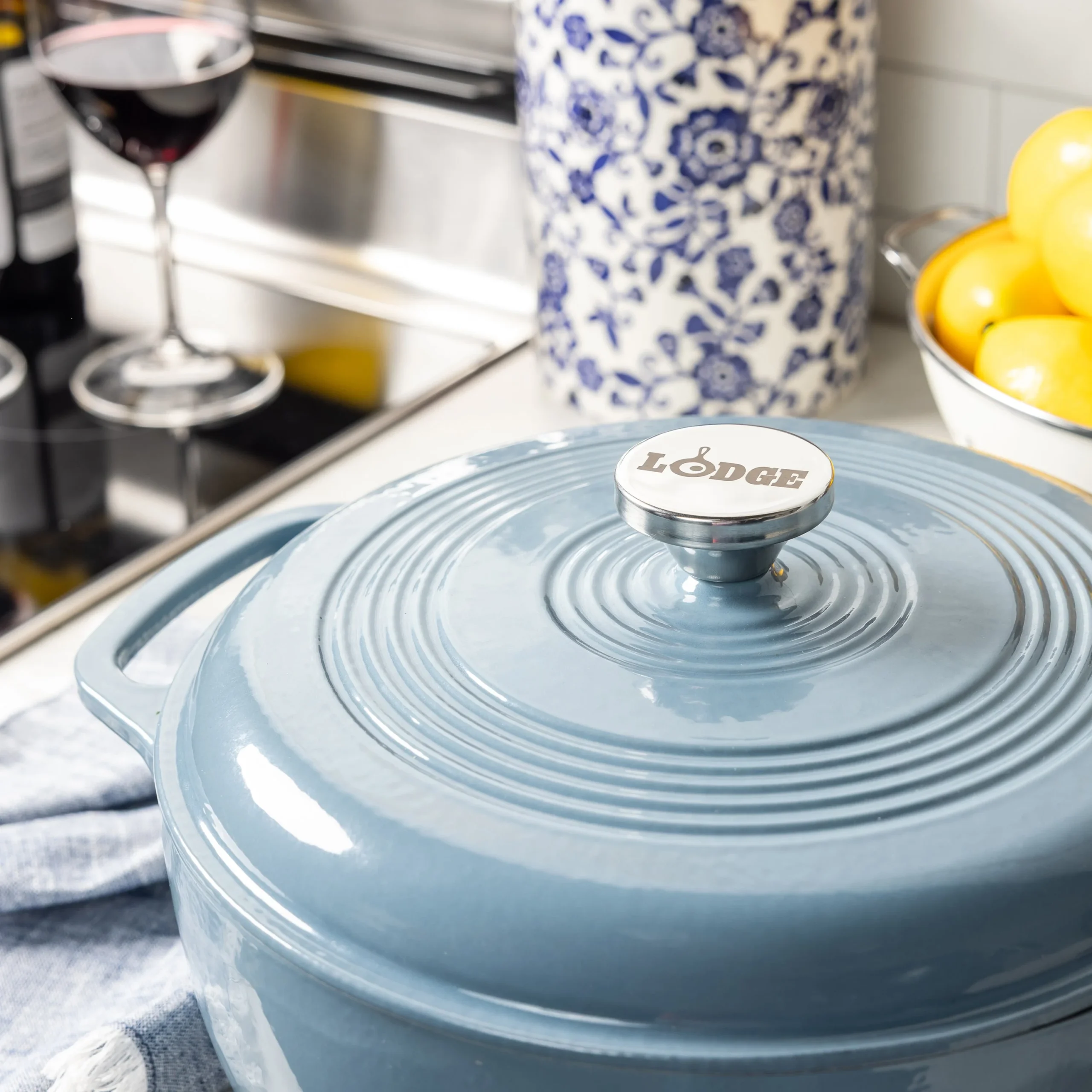 6 Quart Essential Enamel Dutch Oven - Image 75