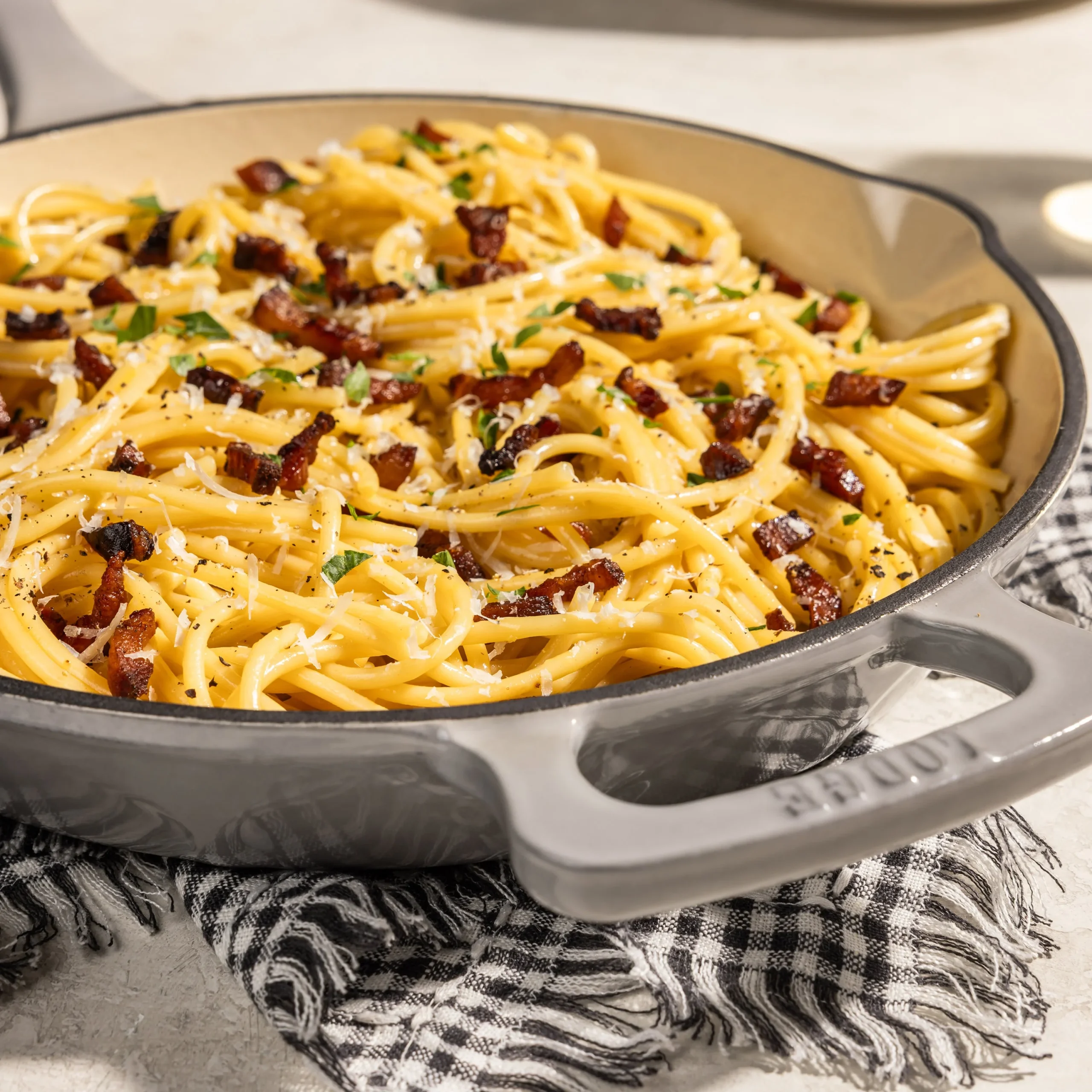 Luxe 11 Inch Enameled Cast Iron Skillet - Image 4