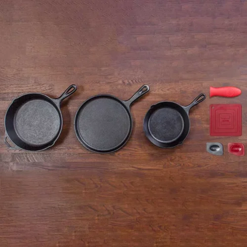 Alternative view of Essential Seasoned Cast Iron Skillet Set
